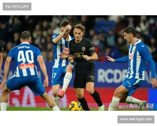 西甲：马竞对阵瓦伦西亚，主场防守反击战术取胜